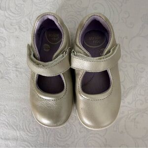 Stride Rite SRT Maya Mary Jane Flat Leather Size 5.5M